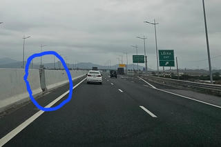 Tiềm ẩn tai nạn giao thông từ nhiều lối mở giữa dải phân cách cứng, đoạn cao tốc cầu Bạch Đằng đến Hạ Long