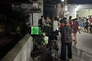 Phát hiện nữ công nhân trẻ tóc vẫn còn ướt, tử vong trong phòng trọ ở Hưng Yên