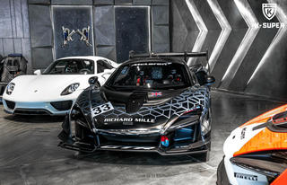 Siêu phẩm McLaren Senna GTR tại showroom của Phan Công Khanh 