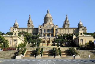 Bảo tàng ở Barcelona mở cửa chào đón du khách khỏa thân