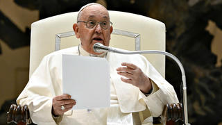 Giáo hoàng Francis chỉ trích “tội lỗi” nguy hiểm nhất thế giới là thói hám ăn 