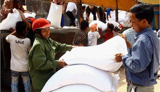 Hỗ trợ khẩn cấp 2.000 tấn gạo cho tỉnh Bình Định