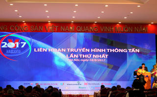 Tân Á Đại Thành tặng 20 máy lọc nước R.O tại Liên hoan Truyền hình Thông tấn