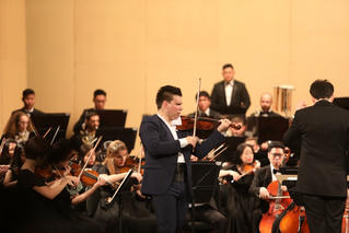 Những phút lặng trong chương trình hòa nhạc Tchaikovsky – Concerto dành cho violin của SSO 