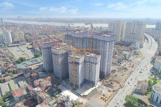 IMPERIA SKY GARDEN CẤT NÓC TÒA CĂN HỘ ĐẦU TIÊN