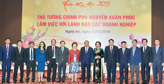 Thủ tướng tiếp các nhà đầu tư lớn tại Nghệ An