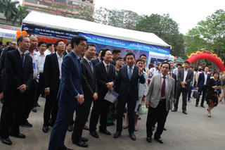 Gắn kết cơ sở đại học và doanh nghiệp: Khởi động cuộc cách mạng trong quản trị đại học