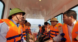 TNG Holdings Vietnam tặng Cano cứu hộ cho Bộ Công an 