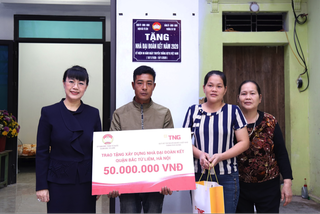 Mái ấm cho cặp vợ chồng nghèo 