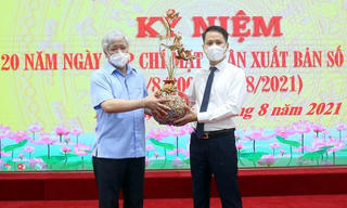 Kỷ niệm 20 năm Tạp chí Mặt trận xuất bản số đầu tiên