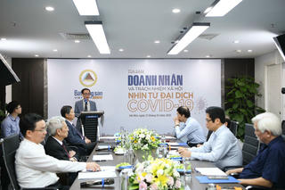 Tọa đàm về trách nhiệm doanh nhân và ra mắt ấn phẩm 'Doanh nhân đồng hành cùng Dân tộc'