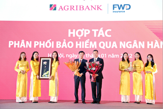 FWD Việt Nam triển khai hợp tác phân phối bảo hiểm qua ngân hàng 