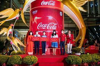 Coca-Cola Việt Nam triển khai chuỗi hoạt động cộng đồng “Mang kỳ diệu về nhà” dịp Tết Nhâm dần 