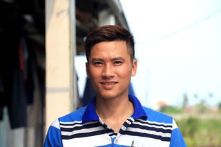 Chủ tịch Nam Định khen thưởng thanh niên cứu cô gái nhảy cầu tự tử