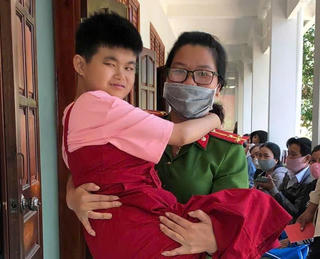 Y Yến: Nữ Trưởng công an xã giữ gìn bình yên bản làng