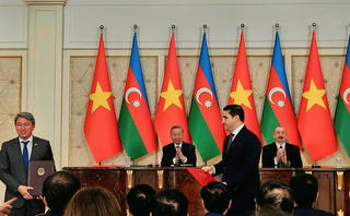 ​Đưa quan hệ hợp tác pháp luật với Azerbaijan đi vào chiều sâu thực chất