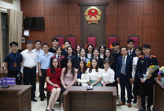 Phiên tòa giả định - nơi những ‘luật gia tương lai” khẳng định mình