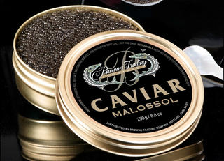 Trứng cá tầm muối Caviar -món ăn gắn với tầng lớp "danh gia vọng tộc"