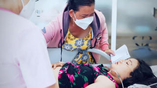 Uống nước ngọt liên tục khi mệt, bé gái 13 tuổi rơi vào nguy kịch