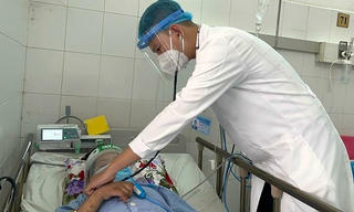 Cứu sống trẻ bệnh tim bẩm sinh bị tắc động mạch