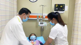 Người phụ nữ phải nhập viện cấp cứu vì uống rượu mật ong