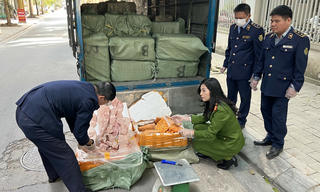 Phát hiện hơn 10 tấn tràng trứng non, nầm lợn, ức vịt... không rõ nguồn gốc