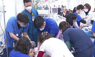 Cấp cứu trẻ 2 tháng tuổi ngừng tuần hoàn