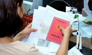 Yêu cầu các trường không bắt người học trình sổ hộ khẩu, sổ tạm trú