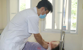 Trong 1 tháng 10 người nhập viện sau khi trèo cây hái vải