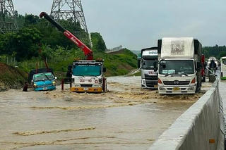 Cao tốc Dầu Giây - Phan Thiết ngập: Bộ GTVT lý giải do “chưa lường hết khi thiết kế cống”