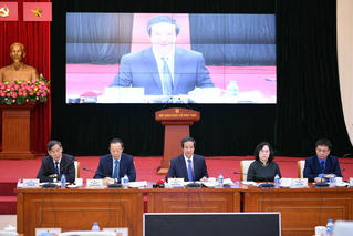 Bộ trưởng Nguyễn Kim Sơn đối thoại giáo viên cả nước: Sẽ lọc bớt các cuộc thi ít ý nghĩa