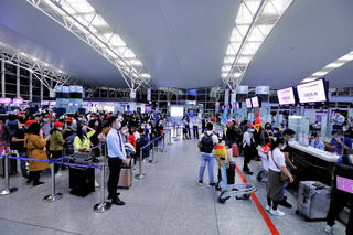 Cảnh báo tình trạng du khách bỏ trốn ở nước ngoài