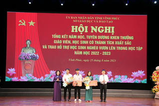 Vĩnh Phúc chi hơn 11 tỷ đồng khen thưởng học sinh