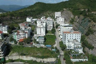 Hạn chế lấy vị trí thuận lợi quanh cao tốc phát triển nhà ở