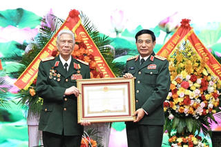 Trí - Dũng - Nhân của một vị tướng thời đại Hồ Chí Minh