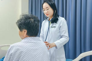 Người đàn ông nhập viện sau uống 6 ly bia tại tiệc tất niên