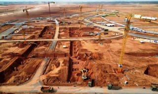  Yêu cầu xử lý ô nhiễm bụi đỏ tại sân bay Long Thành