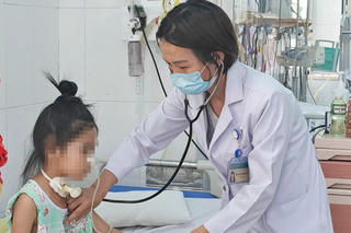 Tin mới nhất vụ 2 trẻ nghi ngộ độc Botulinum sau tiệc tất niên tại TP HCM