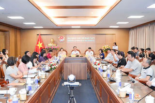 Giải báo chí Vì sự nghiệp Giáo dục Việt Nam nhận bài đến hết 30/9