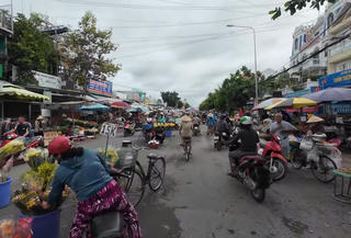 TP Hồ Chí Minh: Nan giải 'bài toán' chợ tự phát