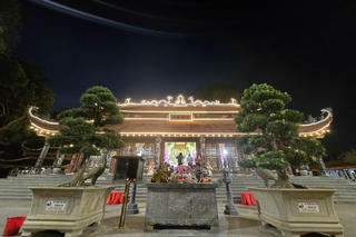 Thăm đền Đông Cuông trải nghiệm lễ hội cúng cơm mới