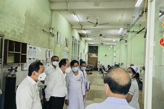 Bệnh nhân cấp cứu phải nằm dưới đất tại Bệnh viện Phạm Ngọc Thạch: Sở Y tế TP Hồ Chí Minh nêu một số giải pháp khắc phục