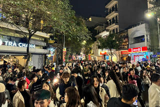 Hà Nội tạm cấm đường một số tuyến phố trong 2 ngày phục vụ Noel 