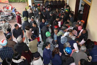 Người dân Hà Tĩnh đổ xô đăng ký biến động đất sau sáp nhập huyện