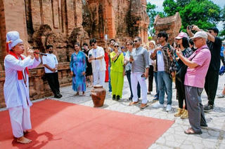 'Việt Nam - đi để yêu'