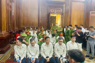 An Giang: Cựu Chủ tịch tỉnh 'lợi dụng chức vụ' bị tuyên 8 năm 6 tháng tù