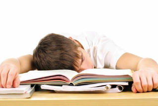 Cách cải thiện giấc ngủ cho sĩ tử trong mùa thi