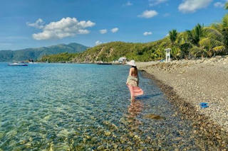 Nhắm mắt chờ mùa hè