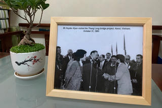 Tình hữu nghị Việt Nam - Azerbaijan qua ký ức của một người Việt