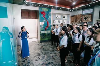 Tuyên dương Thanh niên tiên tiến làm theo lời Bác 